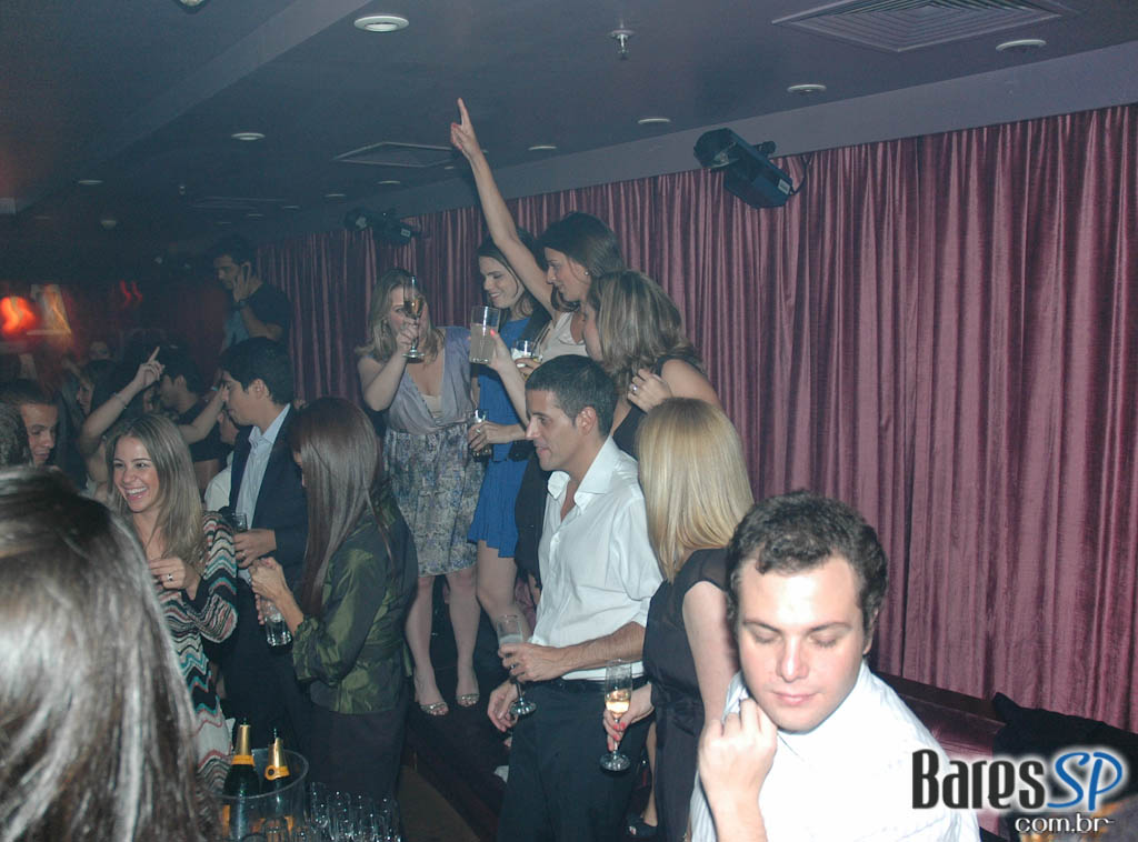 Kiss & Fly Club recebeu o Dj Pete nesta quinta Kiss & Fly Club recebeu o Dj Pete nesta quinta