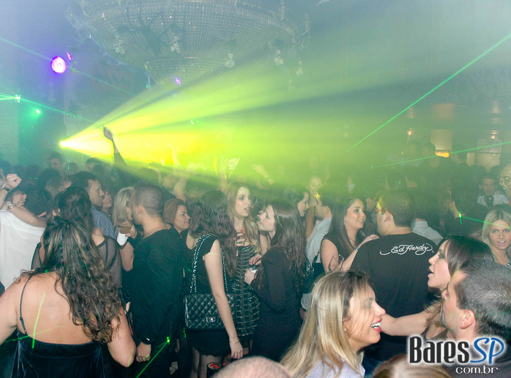 Kiss & Fly Club recebeu o Dj Pete nesta quinta Kiss & Fly Club recebeu o Dj Pete nesta quinta