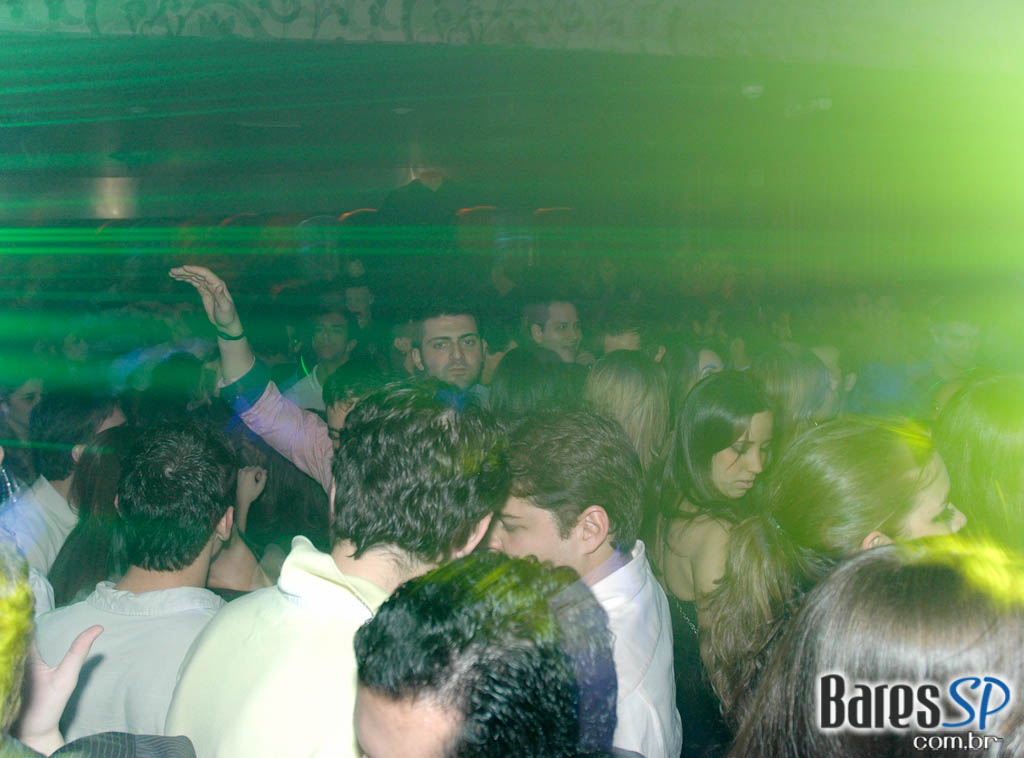 Kiss & Fly Club recebeu o Dj Pete nesta quinta Kiss & Fly Club recebeu o Dj Pete nesta quinta