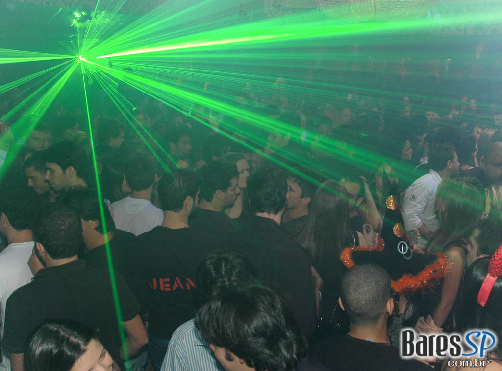 Kiss & Fly Club recebeu o Dj Pete nesta quinta Kiss & Fly Club recebeu o Dj Pete nesta quinta