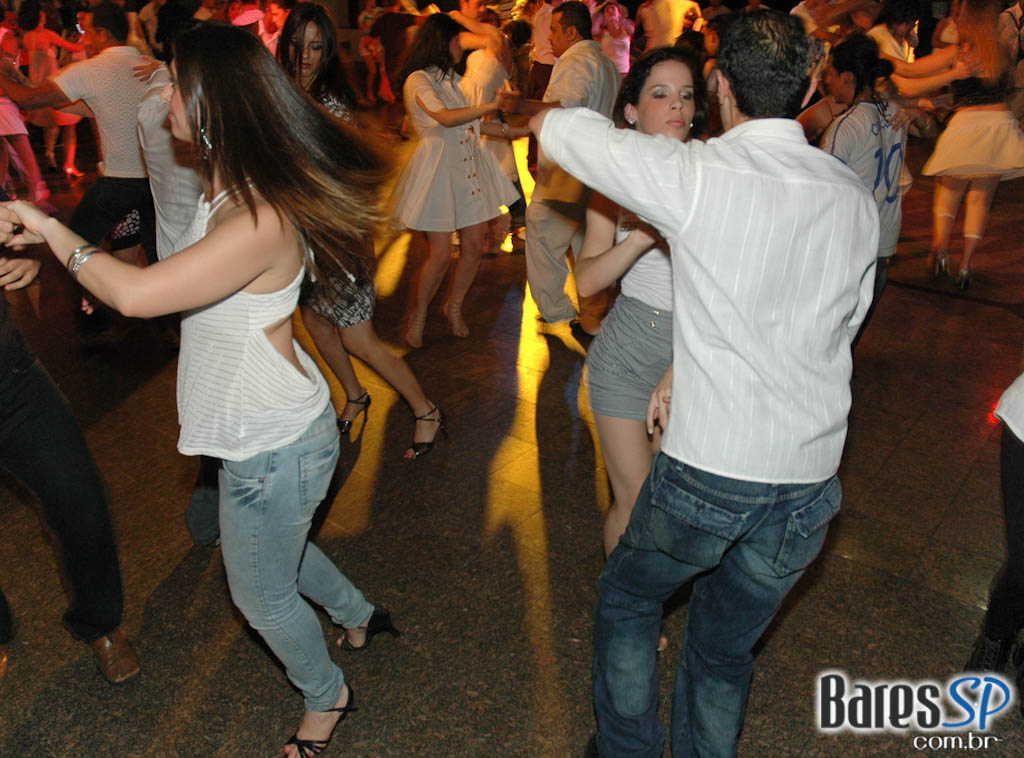 Baile Movida Latina - La Noche Branca na Salsa Congress 2010 Baile Movida Latina - La Noche Branca na Salsa Congress 2010