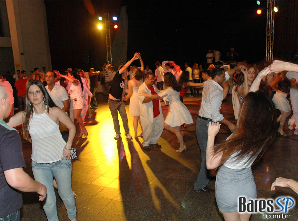 Baile Movida Latina - La Noche Branca na Salsa Congress 2010 Baile Movida Latina - La Noche Branca na Salsa Congress 2010