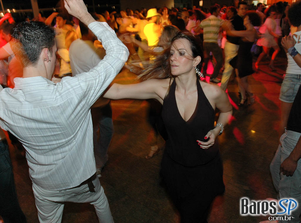Baile Movida Latina - La Noche Branca na Salsa Congress 2010 Baile Movida Latina - La Noche Branca na Salsa Congress 2010