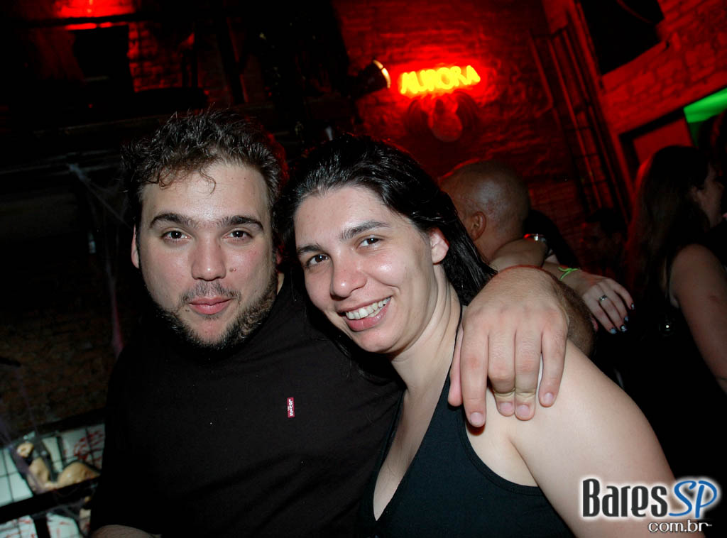 Café Aurora anima o Halloween com shows na sexta e no sábado Café Aurora anima o Halloween com shows na sexta e no sábado