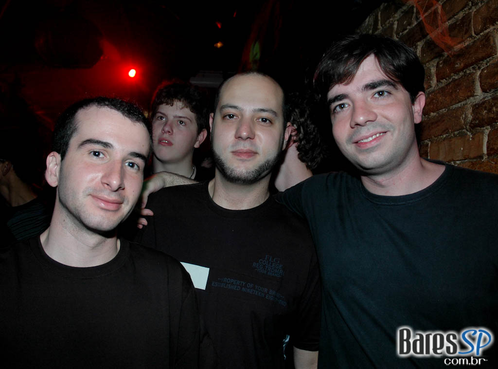 Café Aurora anima o Halloween com shows na sexta e no sábado Café Aurora anima o Halloween com shows na sexta e no sábado