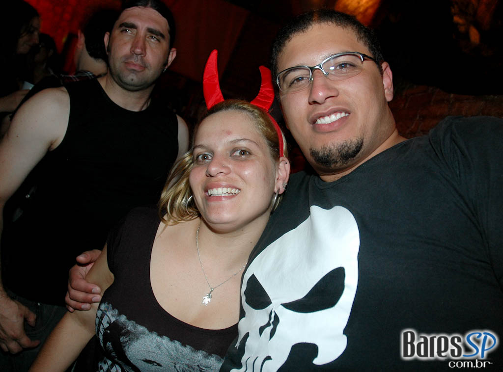 Café Aurora anima o Halloween com shows na sexta e no sábado Café Aurora anima o Halloween com shows na sexta e no sábado