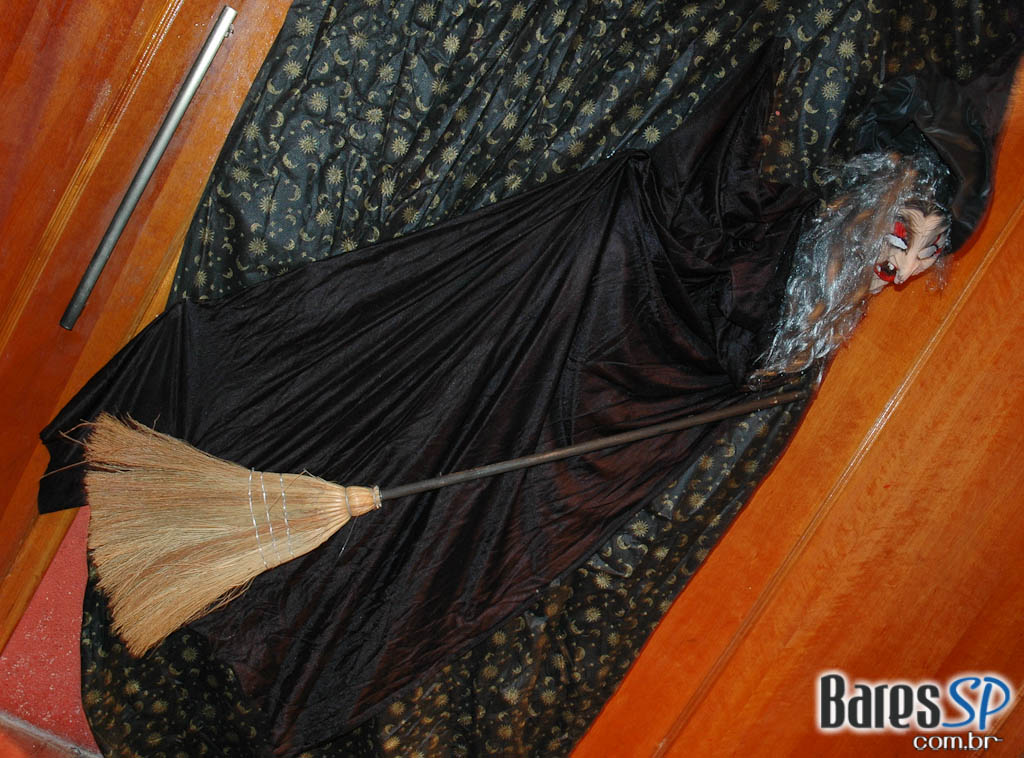 Café Aurora anima o Halloween com shows na sexta e no sábado Café Aurora anima o Halloween com shows na sexta e no sábado