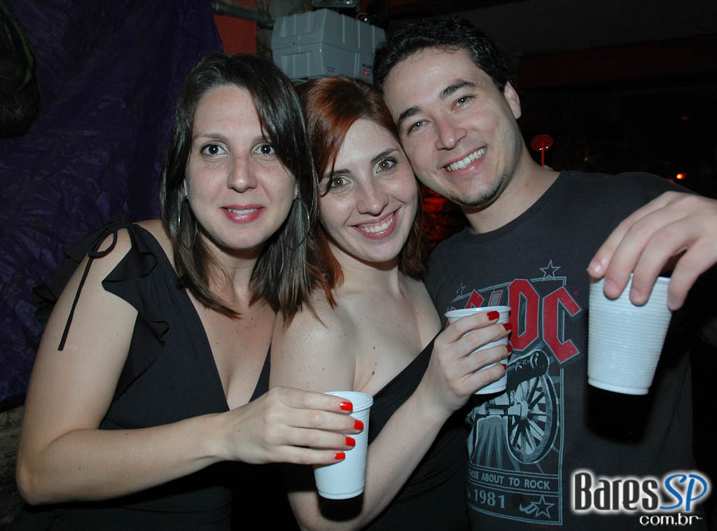 Café Aurora anima o Halloween com shows na sexta e no sábado Café Aurora anima o Halloween com shows na sexta e no sábado