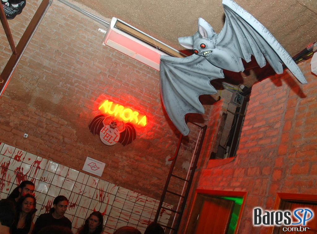 Café Aurora anima o Halloween com shows na sexta e no sábado Café Aurora anima o Halloween com shows na sexta e no sábado