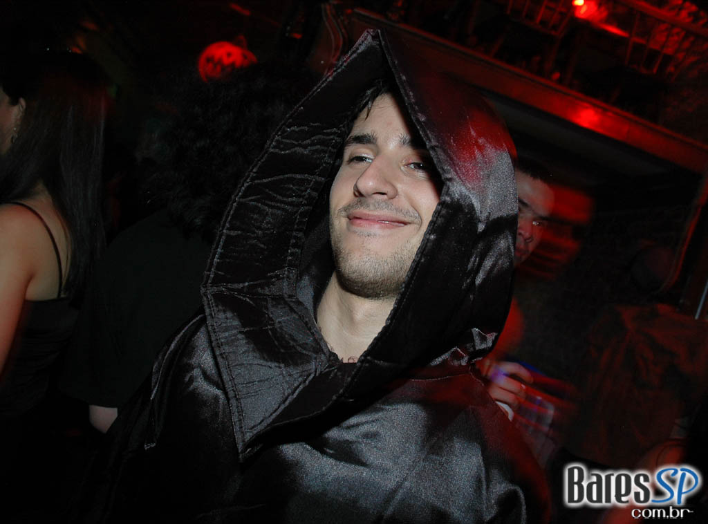 Café Aurora anima o Halloween com shows na sexta e no sábado Café Aurora anima o Halloween com shows na sexta e no sábado