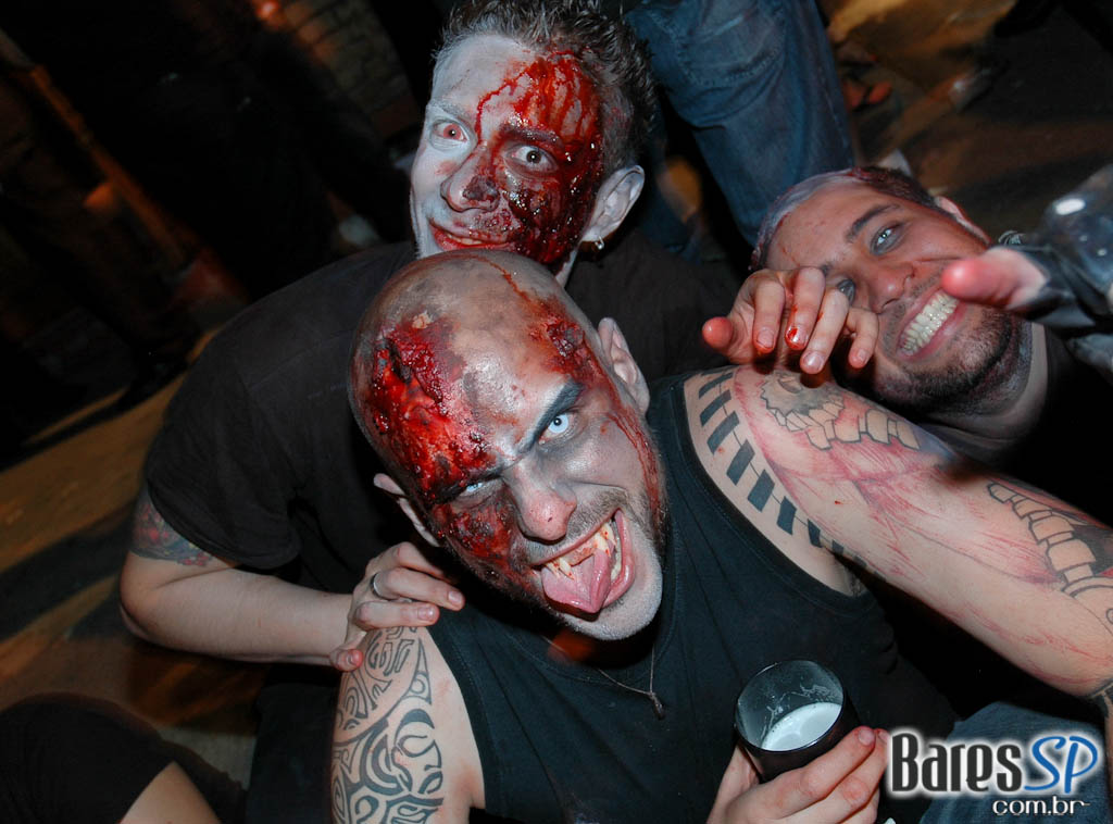 Café Aurora anima o Halloween com shows na sexta e no sábado Café Aurora anima o Halloween com shows na sexta e no sábado