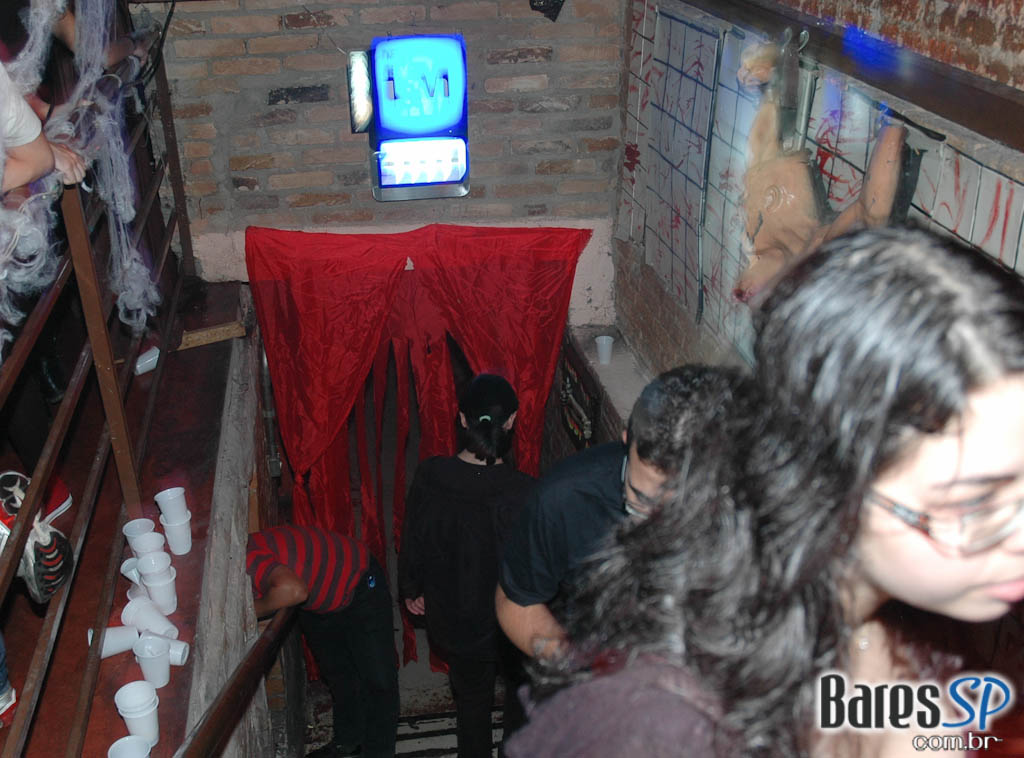 Café Aurora anima o Halloween com shows na sexta e no sábado Café Aurora anima o Halloween com shows na sexta e no sábado