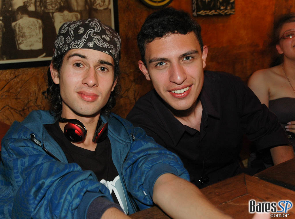 Festa do Dia De Los Muertos no Peppers Bar Festa do Dia De Los Muertos no Peppers Bar