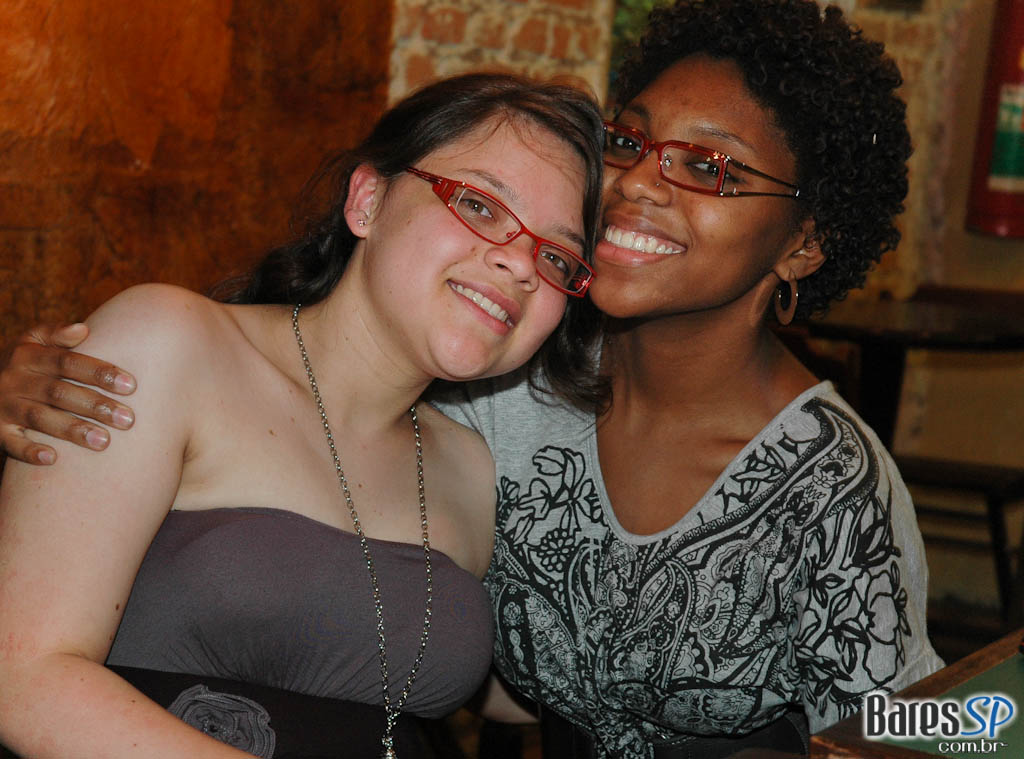 Festa do Dia De Los Muertos no Peppers Bar Festa do Dia De Los Muertos no Peppers Bar