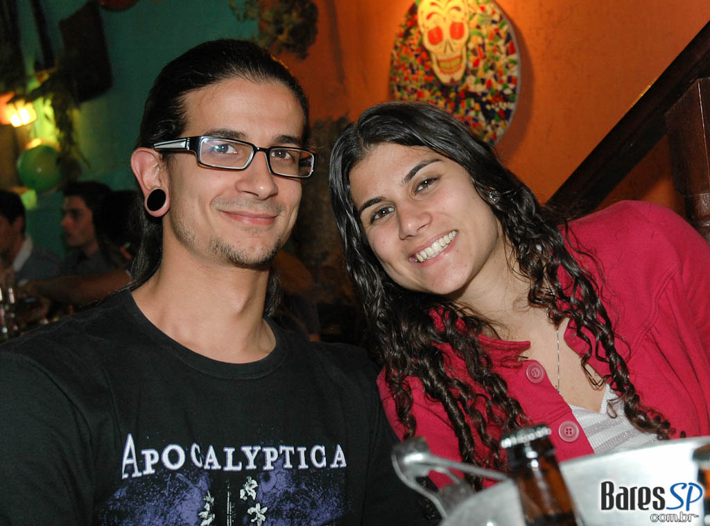 Festa do Dia De Los Muertos no Peppers Bar Festa do Dia De Los Muertos no Peppers Bar