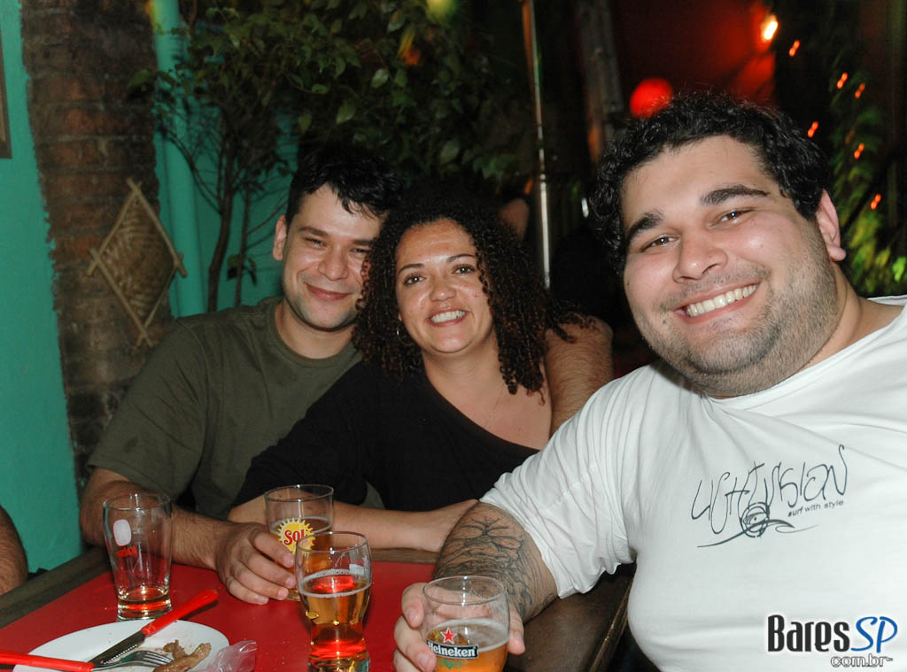 Festa do Dia De Los Muertos no Peppers Bar Festa do Dia De Los Muertos no Peppers Bar