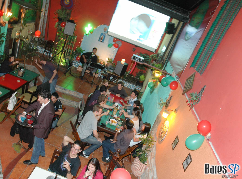 Festa do Dia De Los Muertos no Peppers Bar Festa do Dia De Los Muertos no Peppers Bar