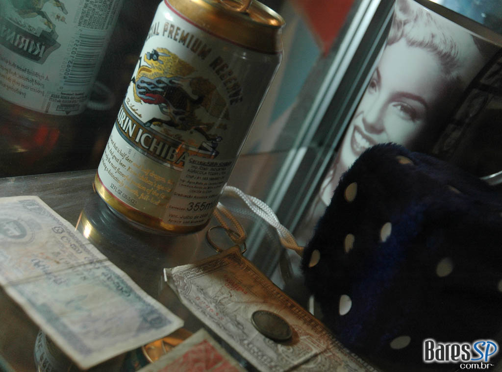 Festa do Dia De Los Muertos no Peppers Bar Festa do Dia De Los Muertos no Peppers Bar