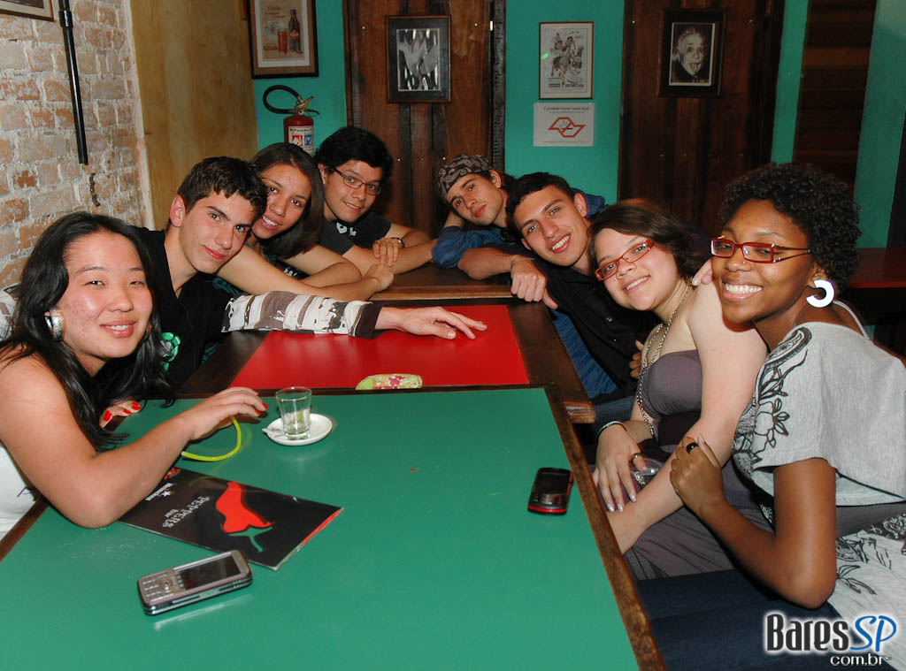 Festa do Dia De Los Muertos no Peppers Bar Festa do Dia De Los Muertos no Peppers Bar