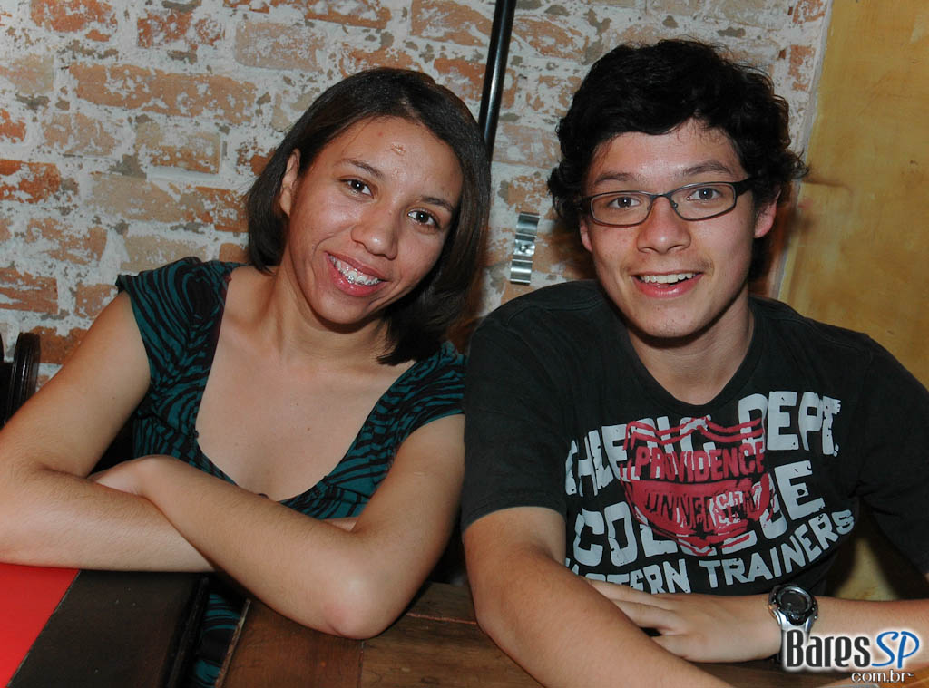 Festa do Dia De Los Muertos no Peppers Bar Festa do Dia De Los Muertos no Peppers Bar