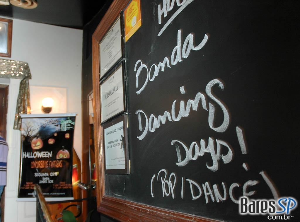 Dancing Days é a atração desta sexta no Charles Edward Dancing Days é a atração desta sexta no Charles Edward