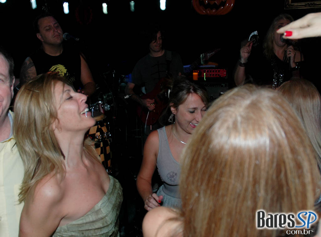 Dancing Days é a atração desta sexta no Charles Edward Dancing Days é a atração desta sexta no Charles Edward