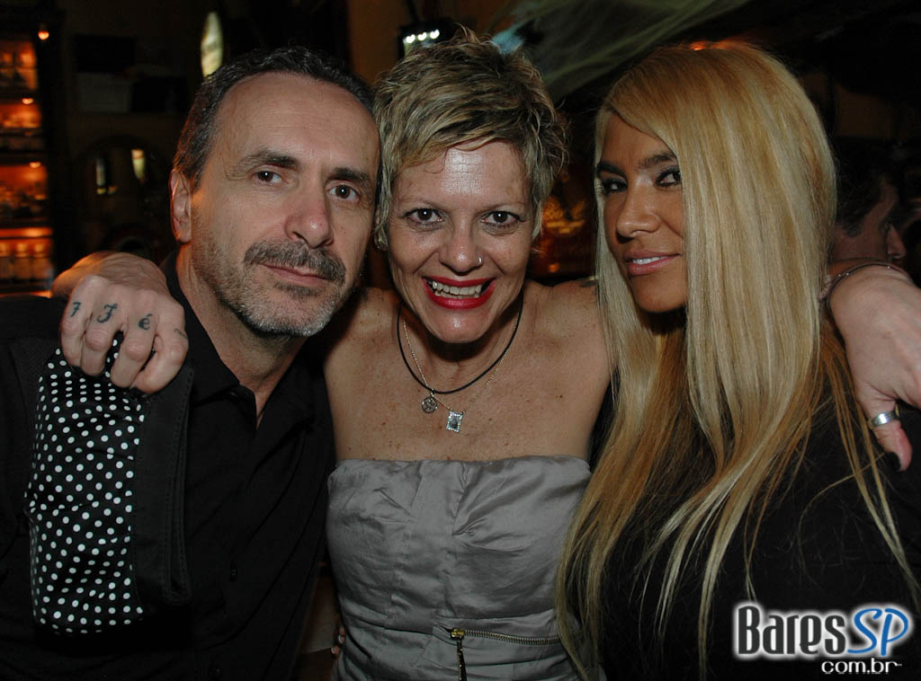 Dancing Days é a atração desta sexta no Charles Edward Dancing Days é a atração desta sexta no Charles Edward
