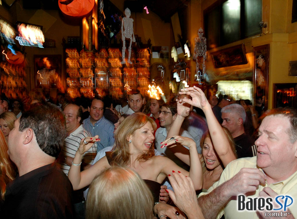 Dancing Days é a atração desta sexta no Charles Edward Dancing Days é a atração desta sexta no Charles Edward