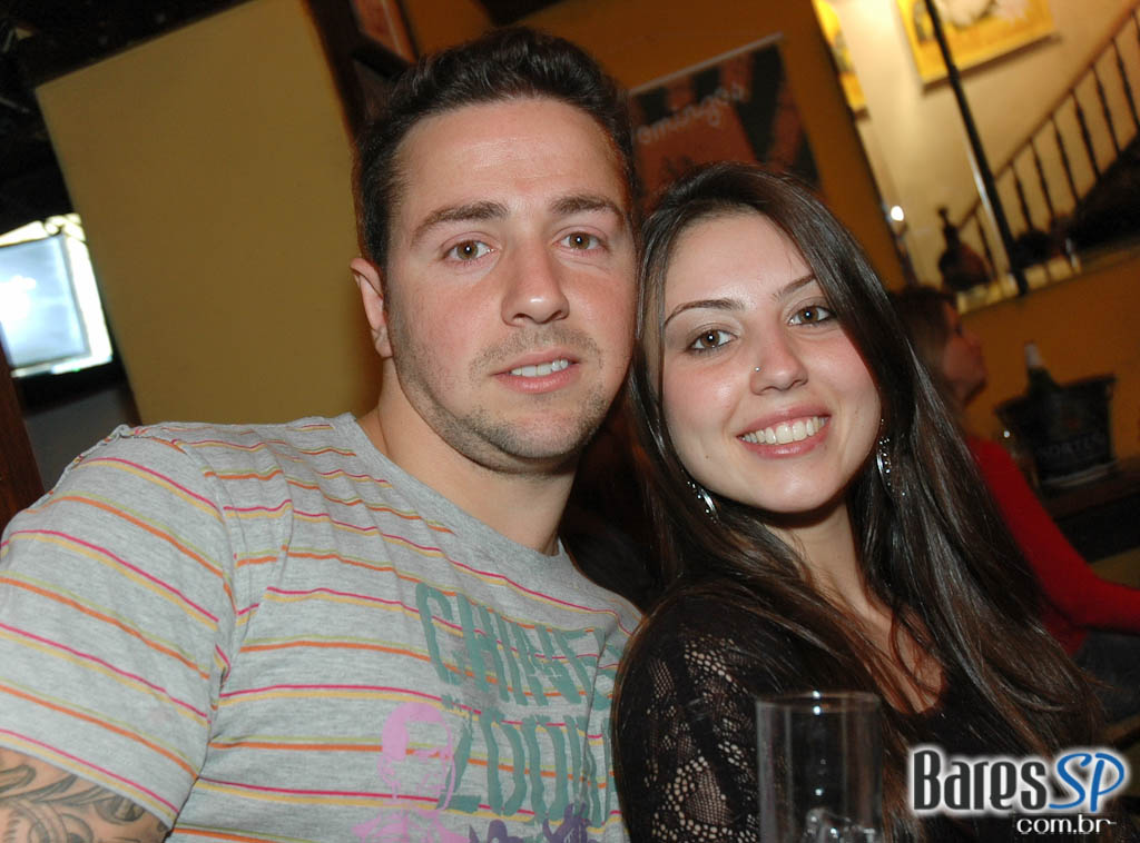 Vozes da MPB animam véspera de feriado no Barnaldo Lucrécia Vozes da MPB animam véspera de feriado no Barnaldo Lucrécia