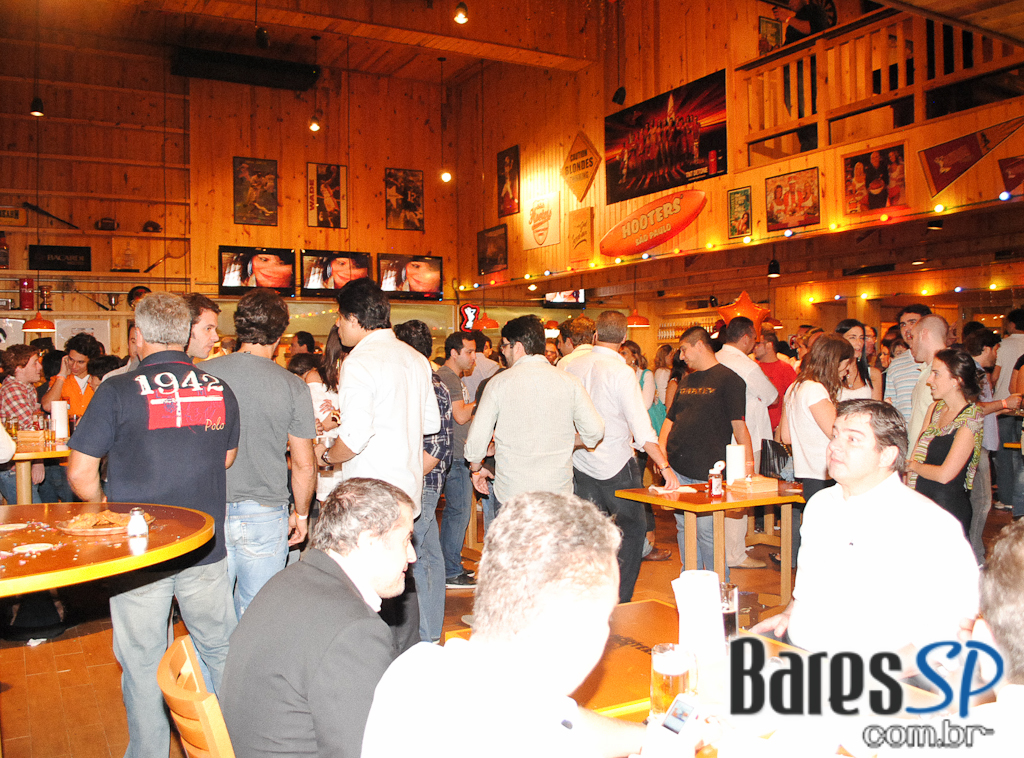 Inauguração do novo Restaurante Hooters em São Paulo Inauguração do novo Restaurante Hooters em São Paulo