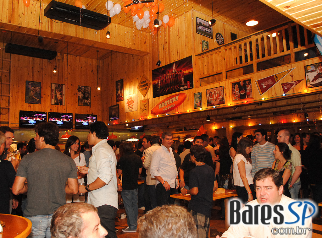 Inauguração do novo Restaurante Hooters em São Paulo Inauguração do novo Restaurante Hooters em São Paulo