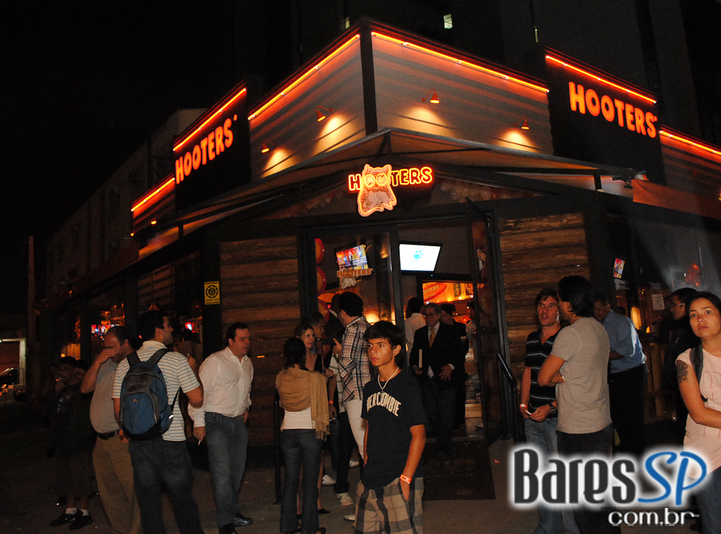 Inauguração do novo Restaurante Hooters em São Paulo Inauguração do novo Restaurante Hooters em São Paulo