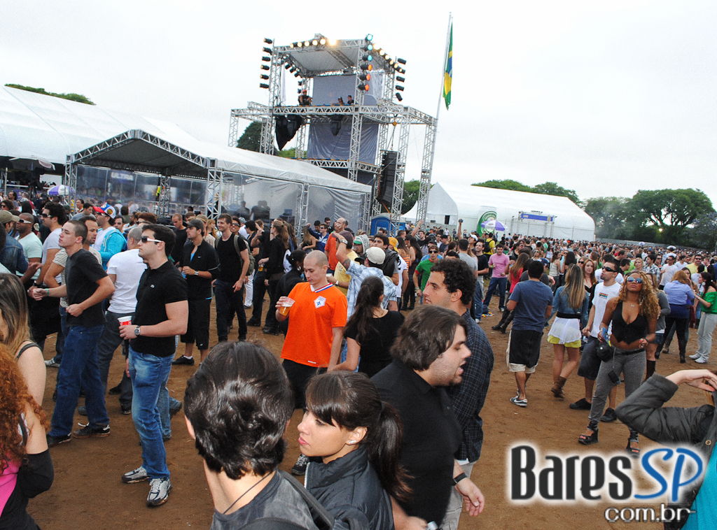 Fatboy Slim é uma das atrações do festival eletrônico UMF na Chácara do Jockey Fatboy Slim é uma das atrações do festival eletrônico UMF na Chácara do Jockey