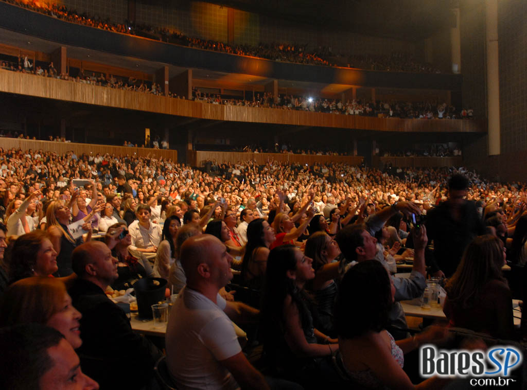 Sertanejo Romântico Di Zezé de Camargo & Luciano no Credicard Hall Sertanejo Romântico Di Zezé de Camargo & Luciano no Credicard Hall