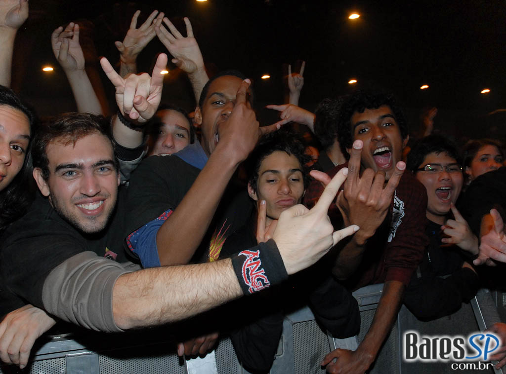 Angra faz show da turnê 'Aqua' no Citibank Hall Angra faz show da turnê 'Aqua' no Citibank Hall