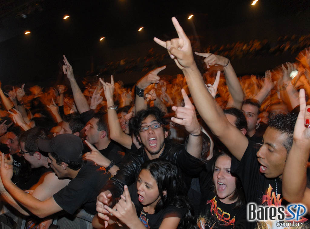 Angra faz show da turnê 'Aqua' no Citibank Hall Angra faz show da turnê 'Aqua' no Citibank Hall