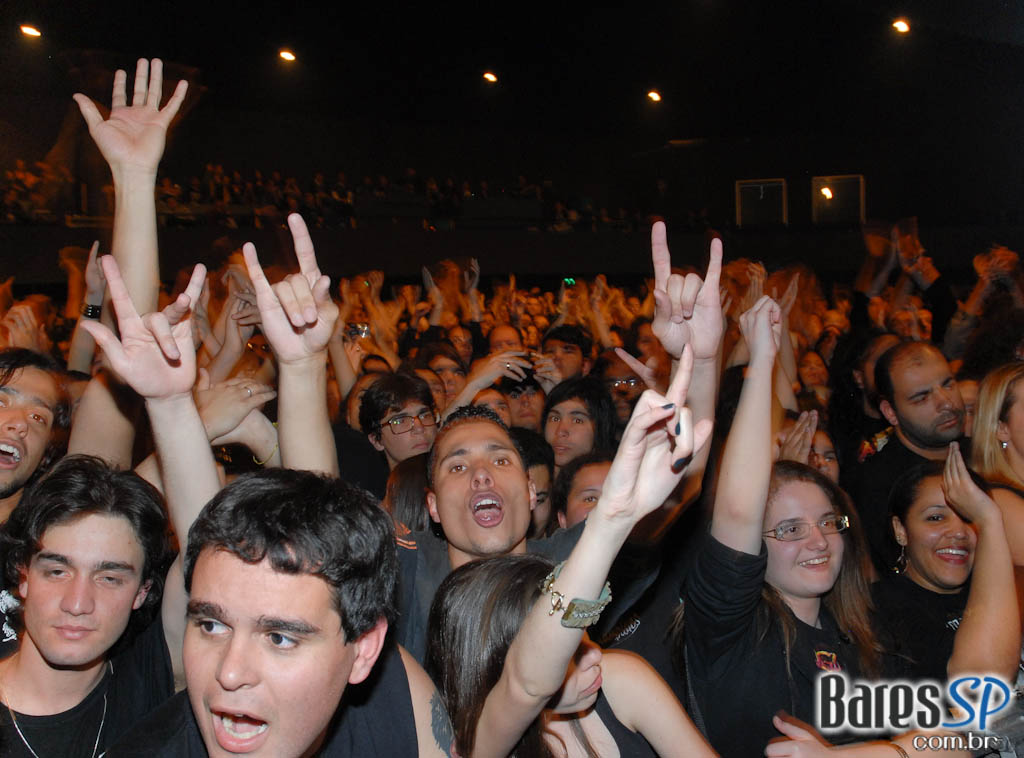 Angra faz show da turnê 'Aqua' no Citibank Hall Angra faz show da turnê 'Aqua' no Citibank Hall