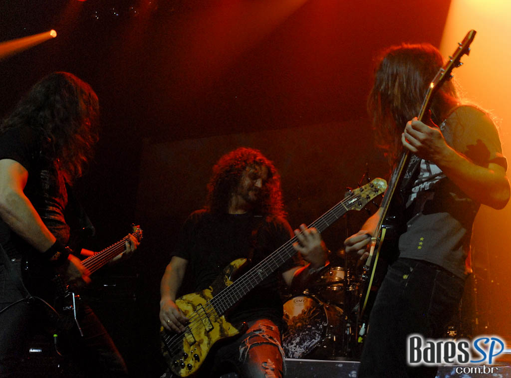 Angra faz show da turnê 'Aqua' no Citibank Hall Angra faz show da turnê 'Aqua' no Citibank Hall