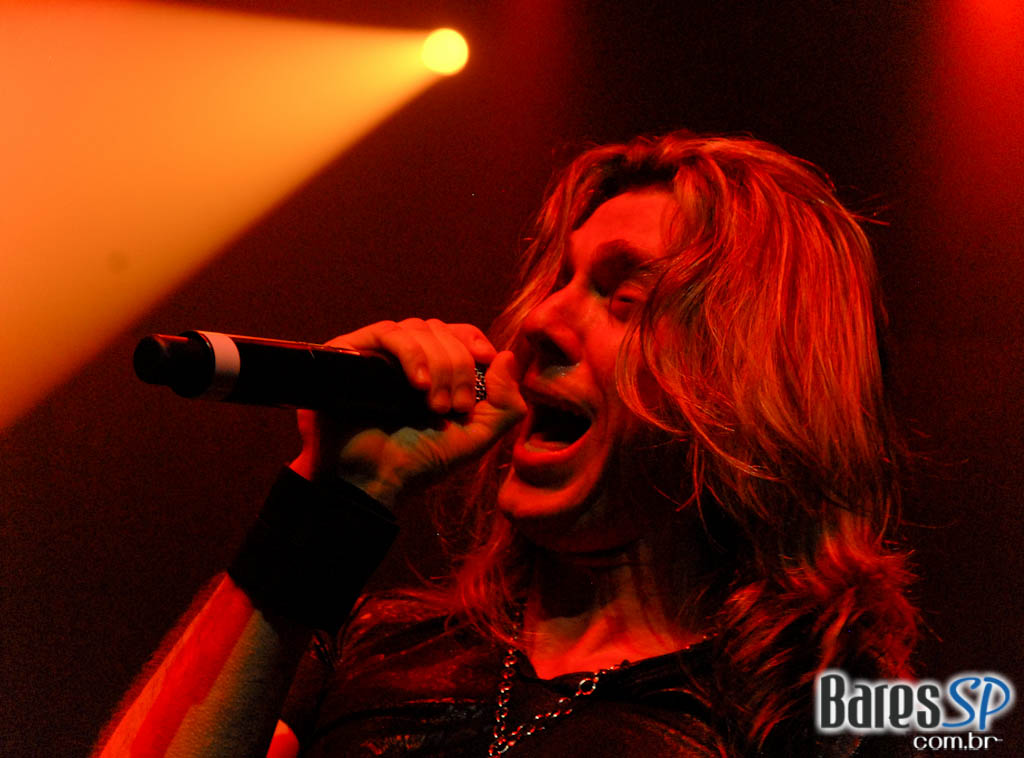 Angra faz show da turnê 'Aqua' no Citibank Hall Angra faz show da turnê 'Aqua' no Citibank Hall