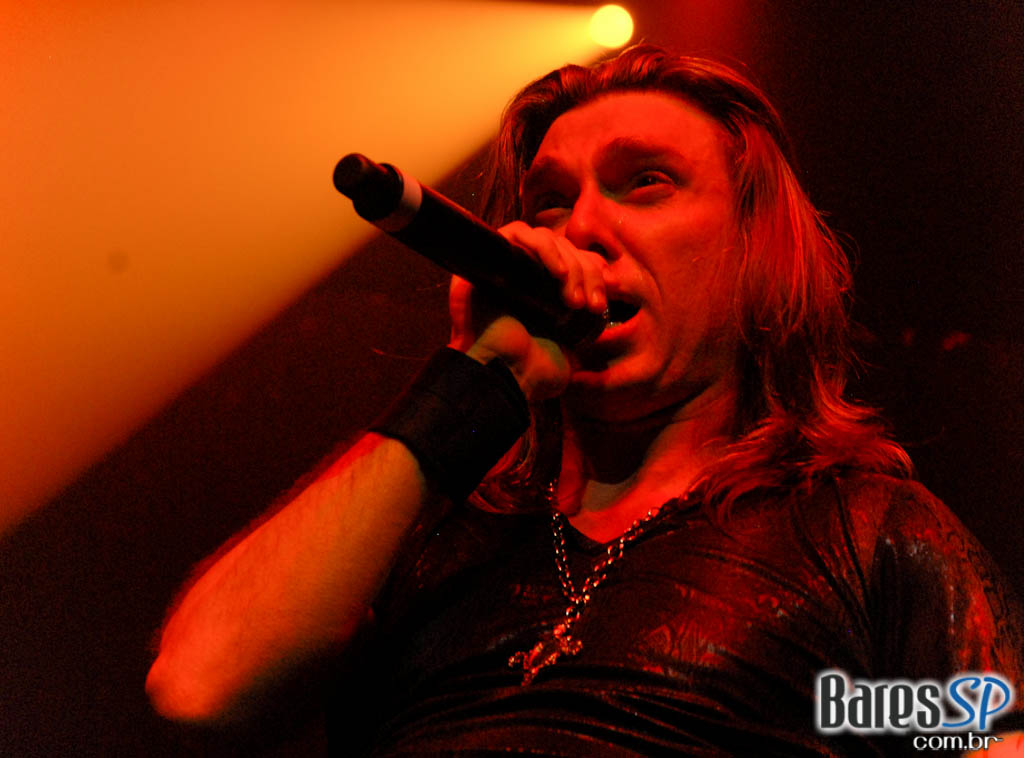 Angra faz show da turnê 'Aqua' no Citibank Hall Angra faz show da turnê 'Aqua' no Citibank Hall