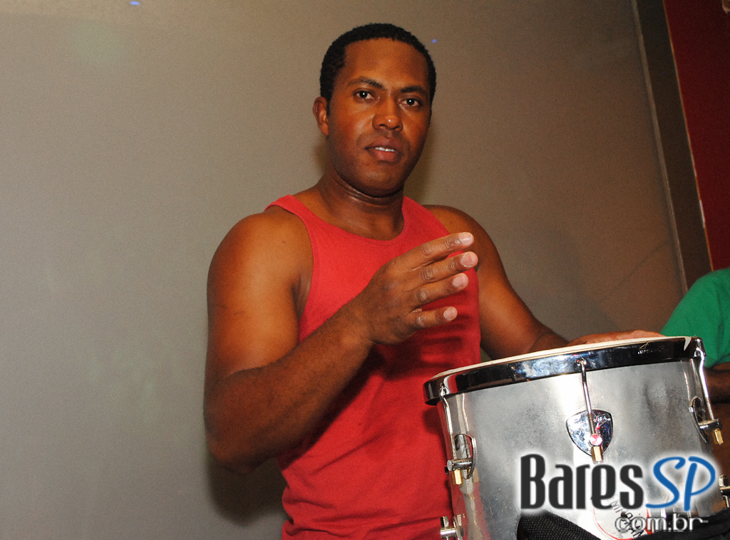 Música ao Vivo no O Botequim Música ao Vivo no O Botequim