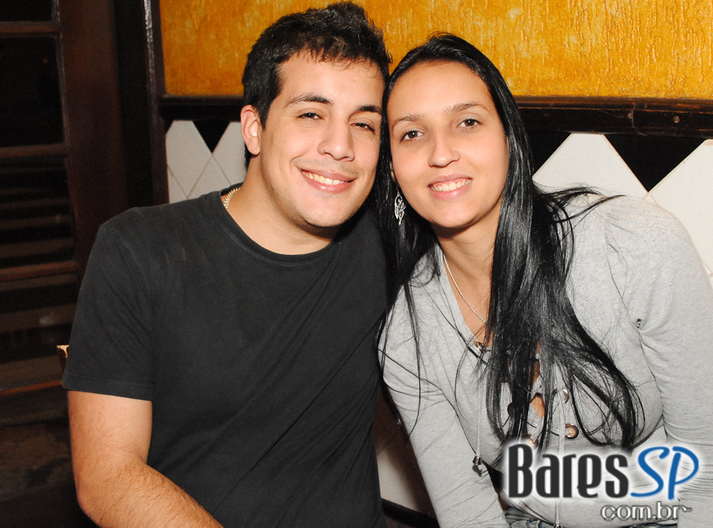 Música ao Vivo no O Botequim Música ao Vivo no O Botequim