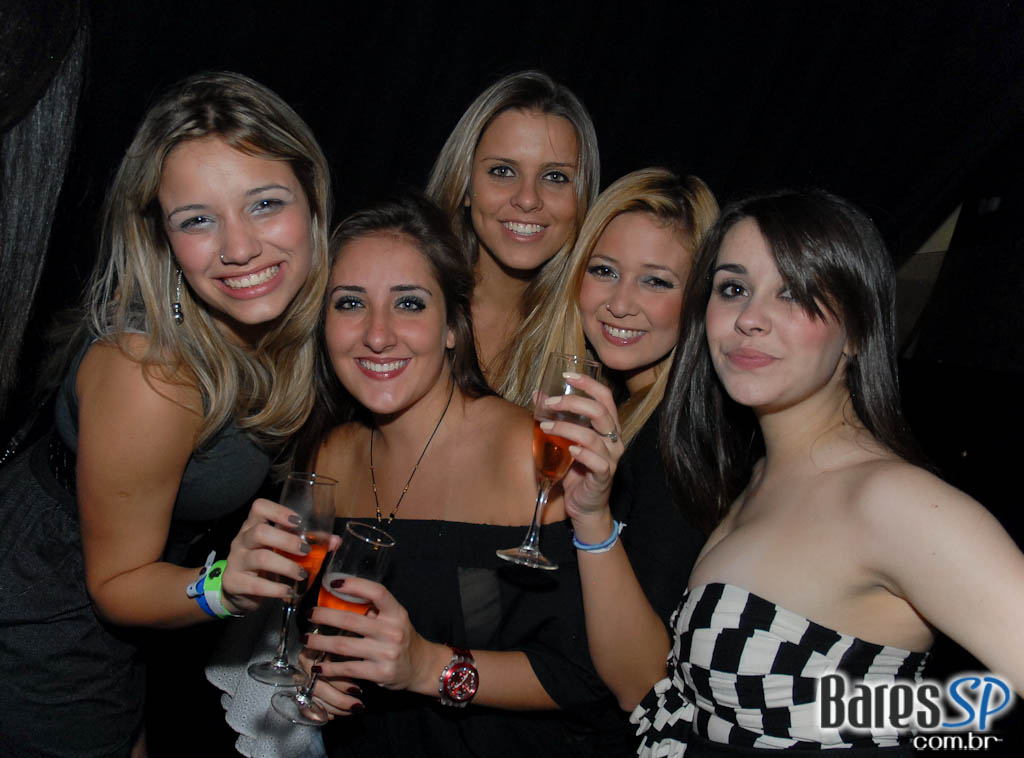 Festa Hip Hop no Cafe de la Musique Festa Hip Hop no Cafe de la Musique