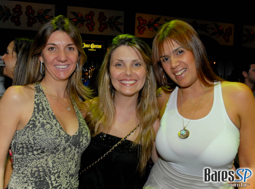 Noite com sucessos do Pop latino no Rey Castro Noite com sucessos do Pop latino no Rey Castro