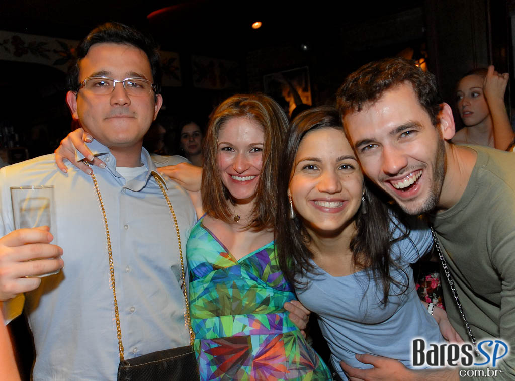 Noite com sucessos do Pop latino no Rey Castro Noite com sucessos do Pop latino no Rey Castro