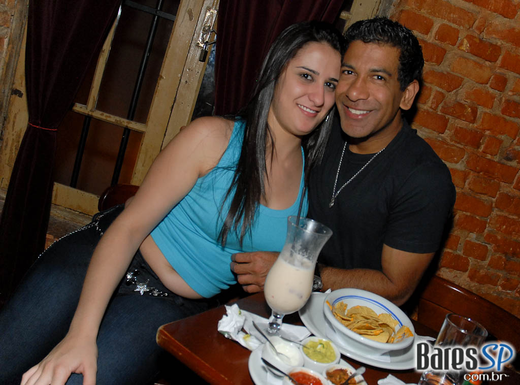 Noite com sucessos do Pop latino no Rey Castro Noite com sucessos do Pop latino no Rey Castro