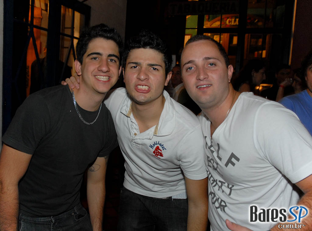 Noite com sucessos do Pop latino no Rey Castro Noite com sucessos do Pop latino no Rey Castro