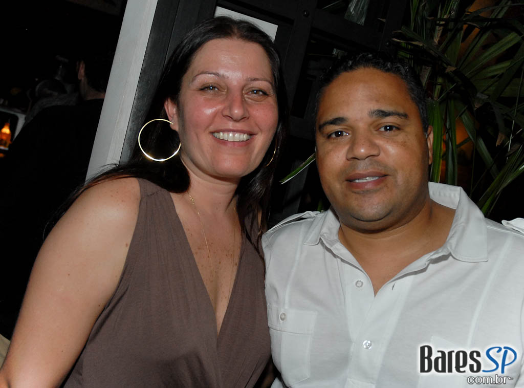 Noite com sucessos do Pop latino no Rey Castro Noite com sucessos do Pop latino no Rey Castro