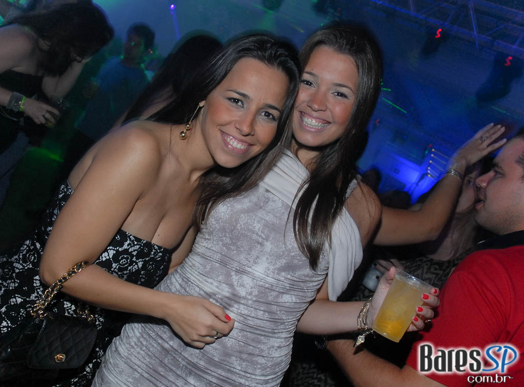 Pucci comemora 11 anos no Terraço Daslu Pucci comemora 11 anos no Terraço Daslu