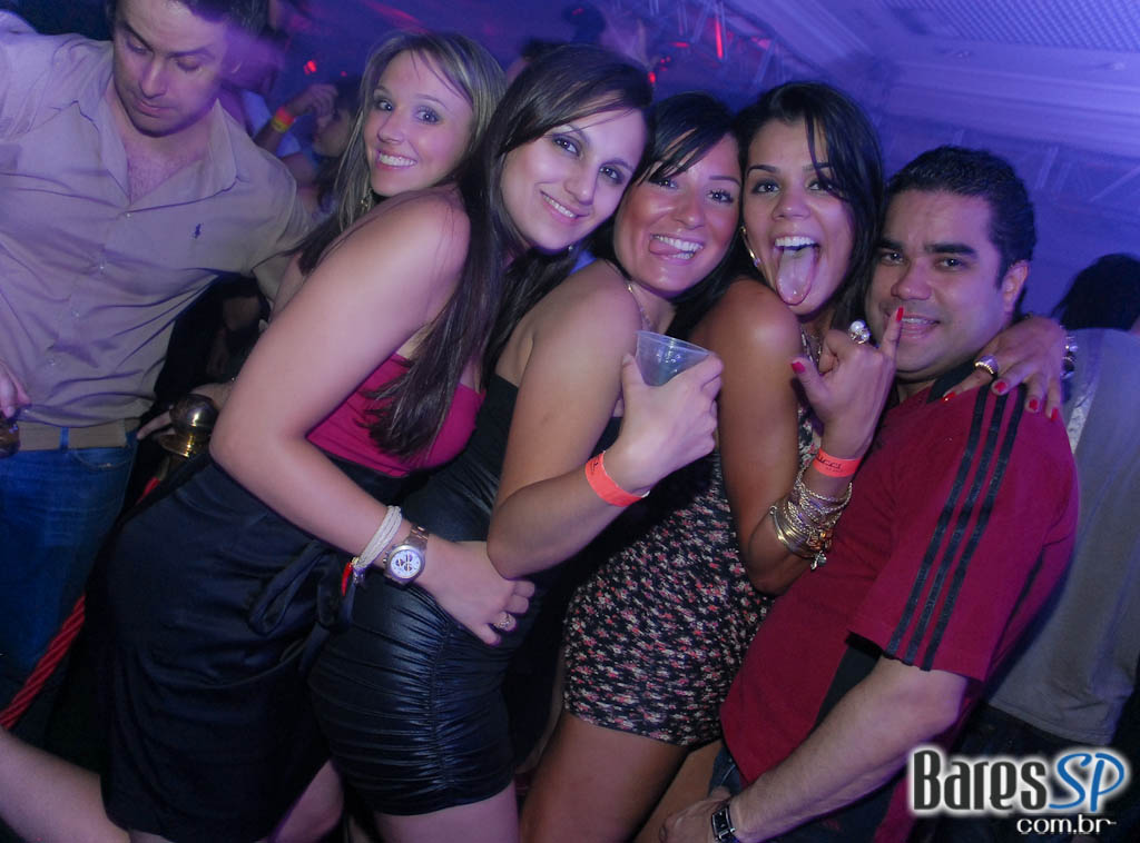 Pucci comemora 11 anos no Terraço Daslu Pucci comemora 11 anos no Terraço Daslu